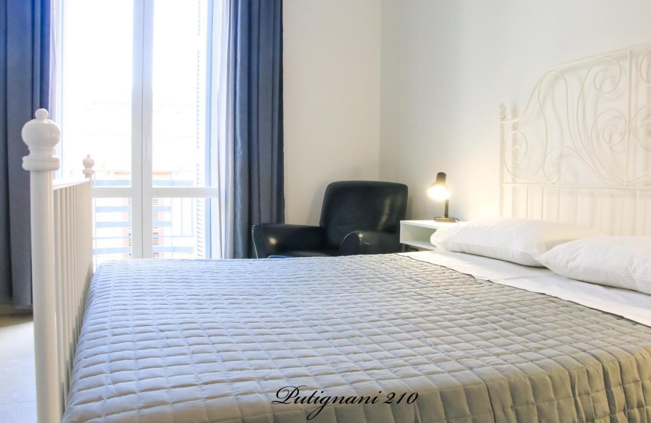 Putignani 210 Apartment Bari Exteriör bild